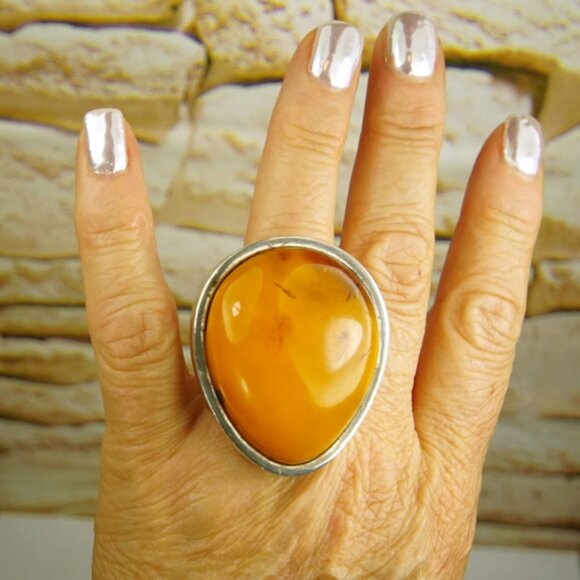 Giant Amber & 925 Silver Heavy Modernist Ring Size 9 - Rare To Find Gift - Picture 7 of 16